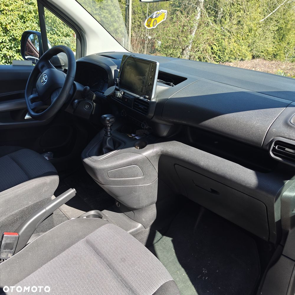 Toyota Pro Ace City - 5