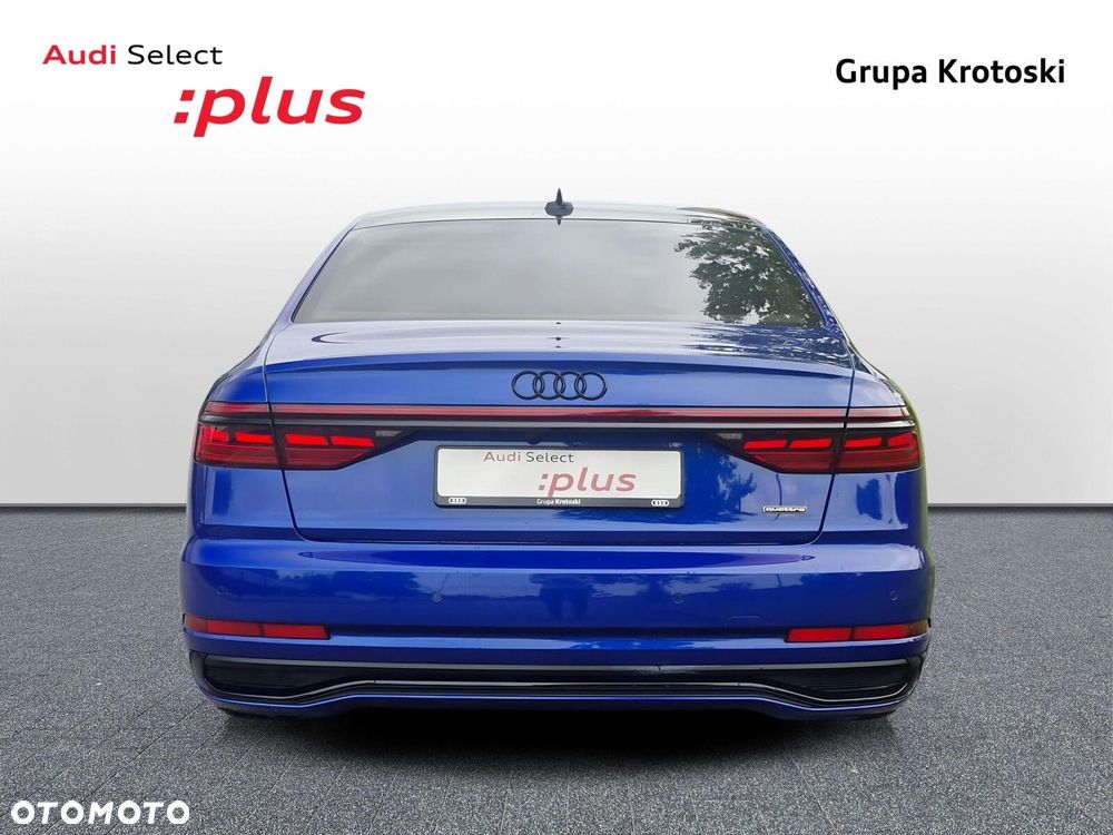 Audi A8 - 6