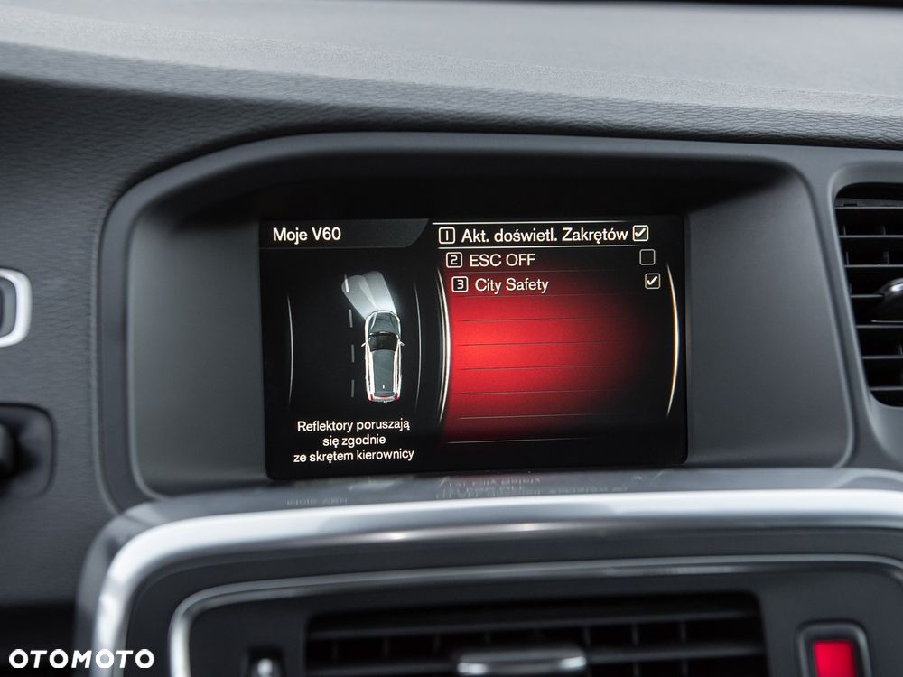 Volvo V60 D4 Drive-E R-Design Summum - 22