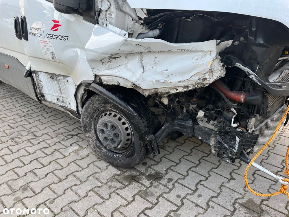 Iveco 35S16 DAILY 3,0 2022/2023 - 4