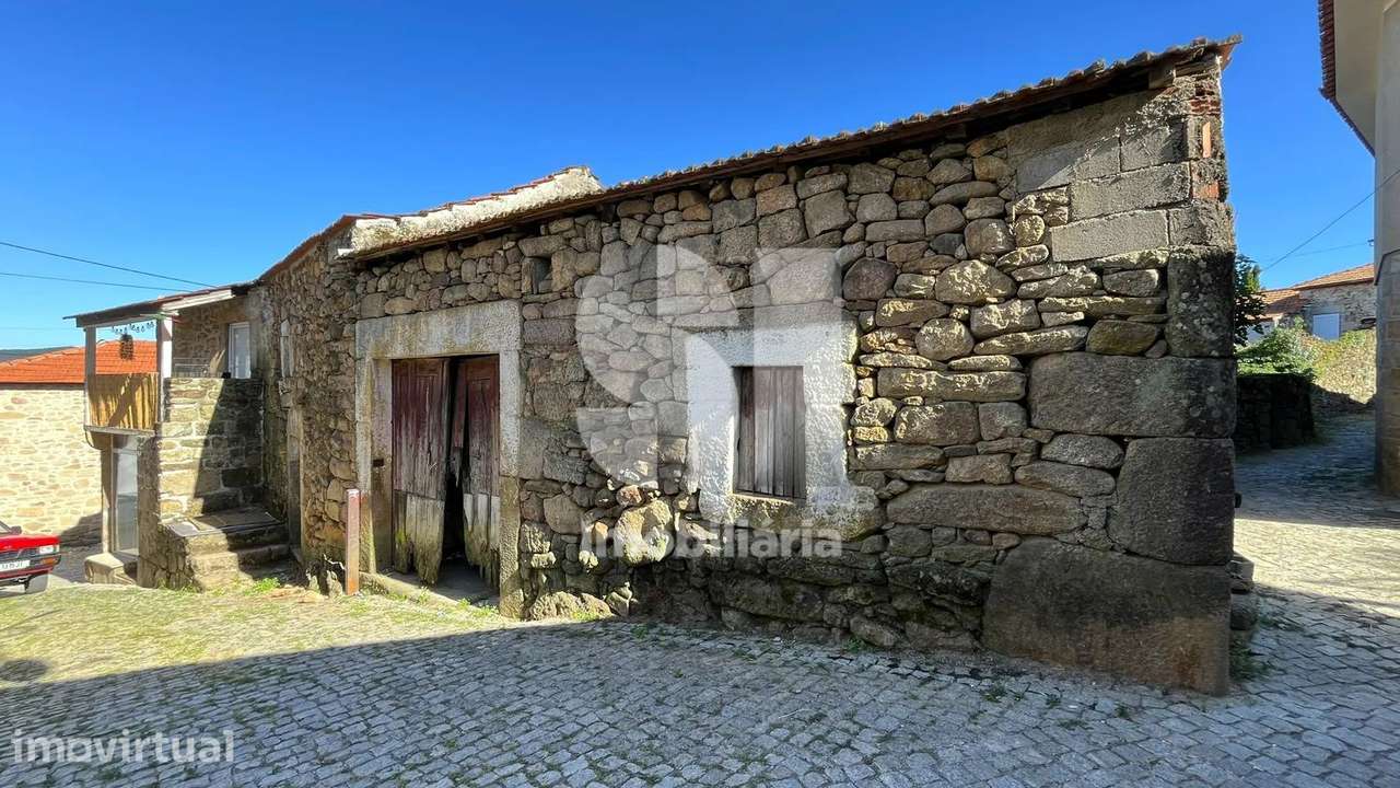 Ruínas para Recuperar com Terreno no Douro - Grande imagem: 3/27