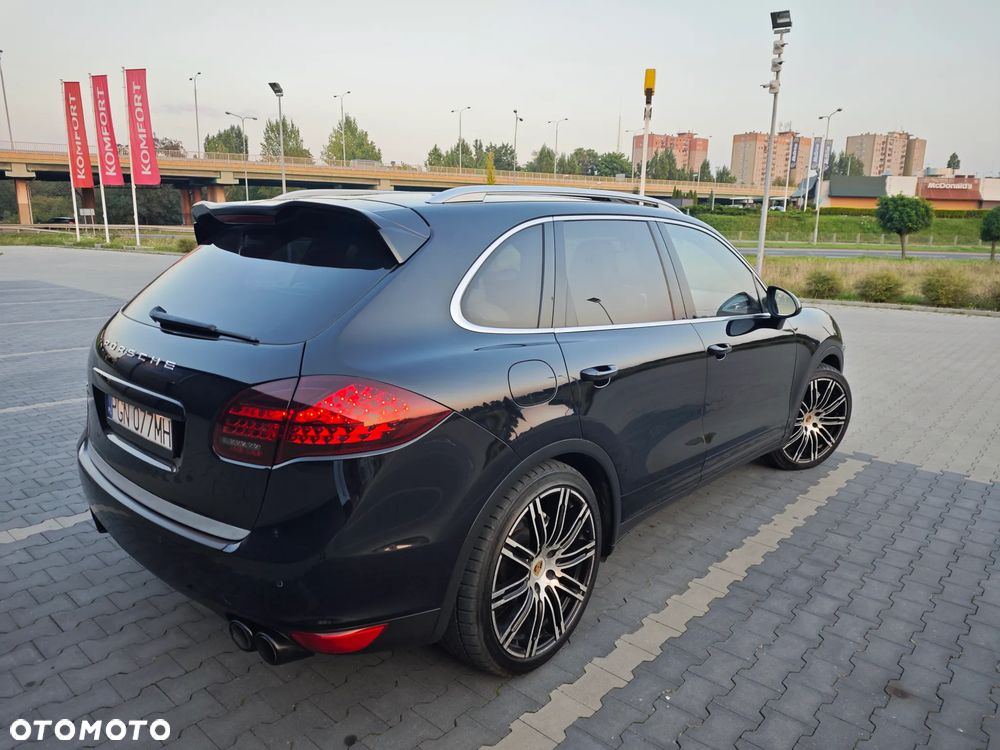 Porsche Cayenne S - 7