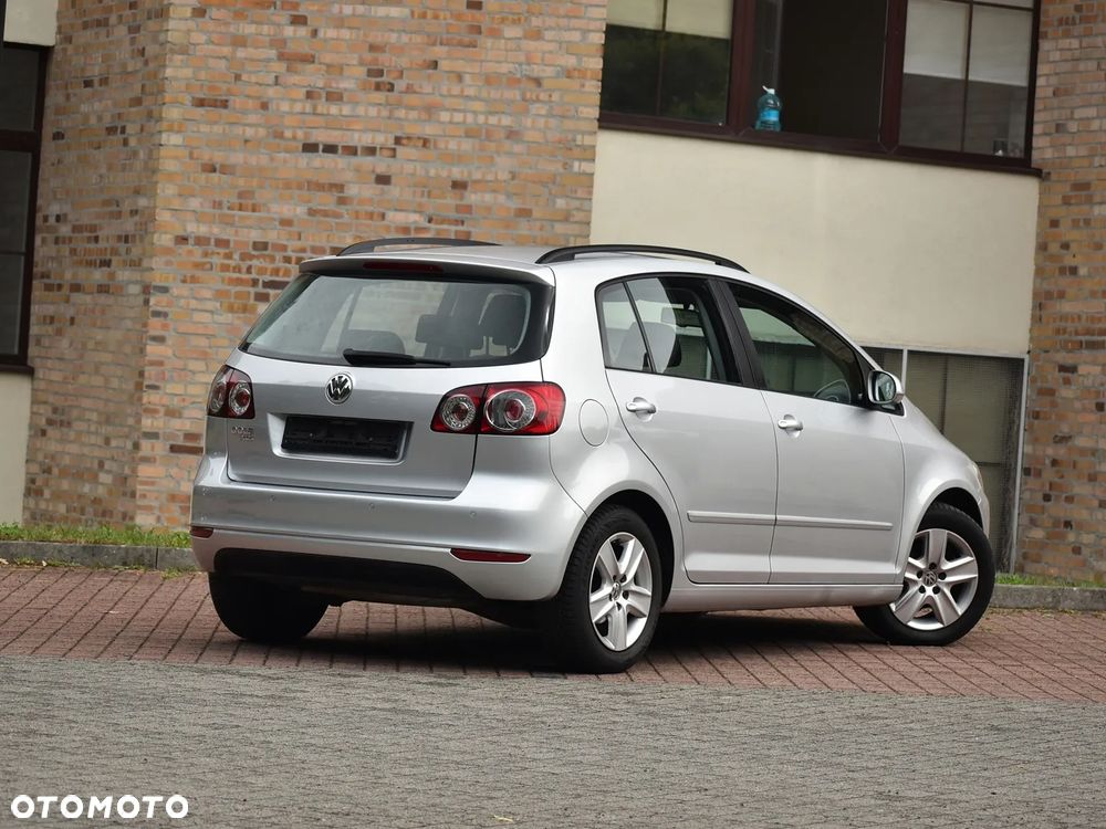 Volkswagen Golf Plus - 12
