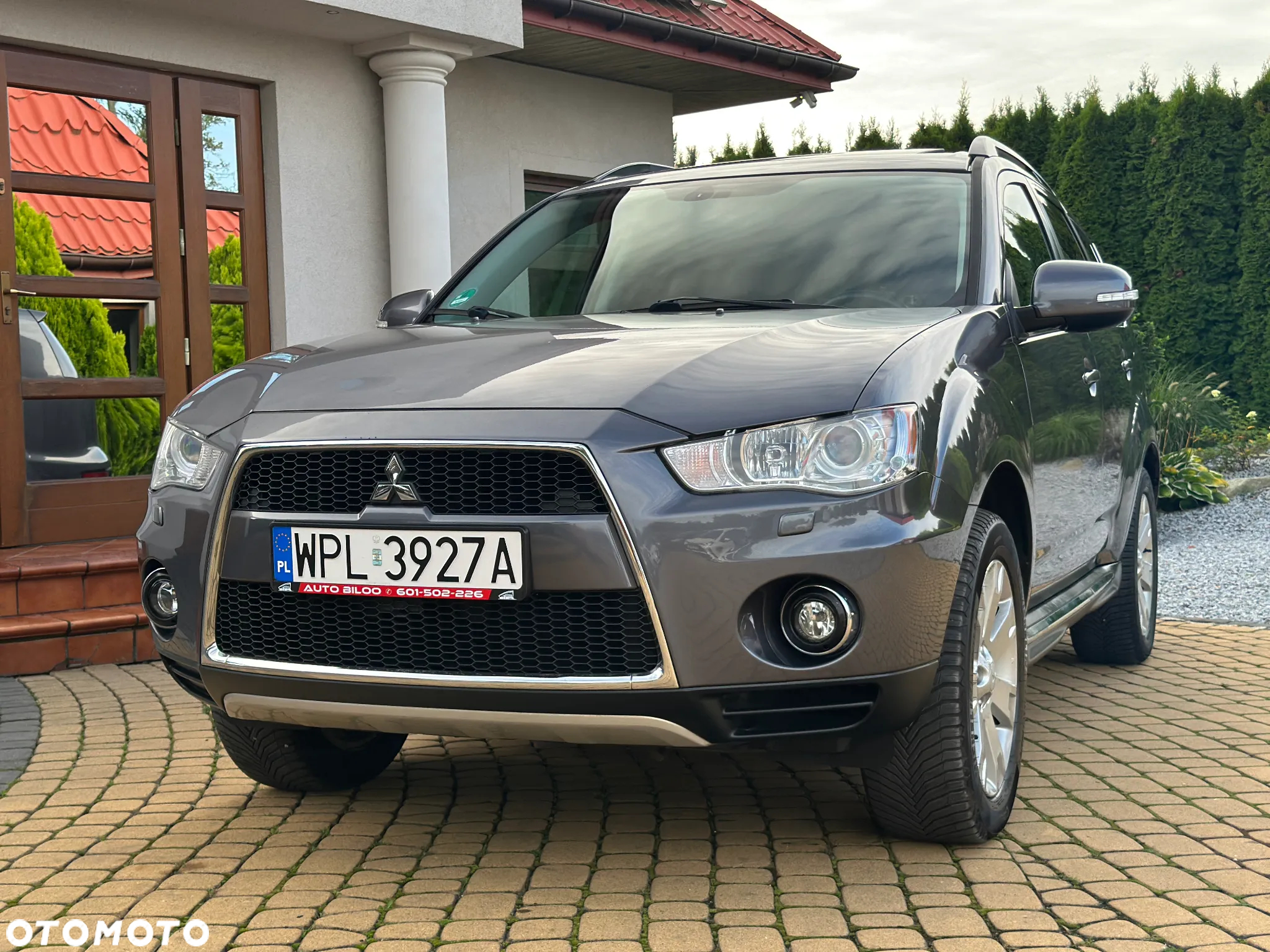 Mitsubishi Outlander - 26