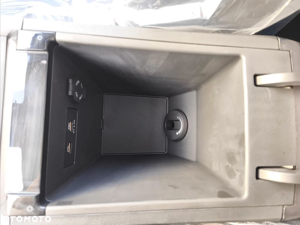 JAC J7 Plus CVT - 22