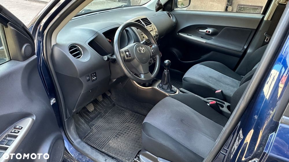 Toyota Urban Cruiser 1.4 D-4D Sol 4x4 EU5 - 7