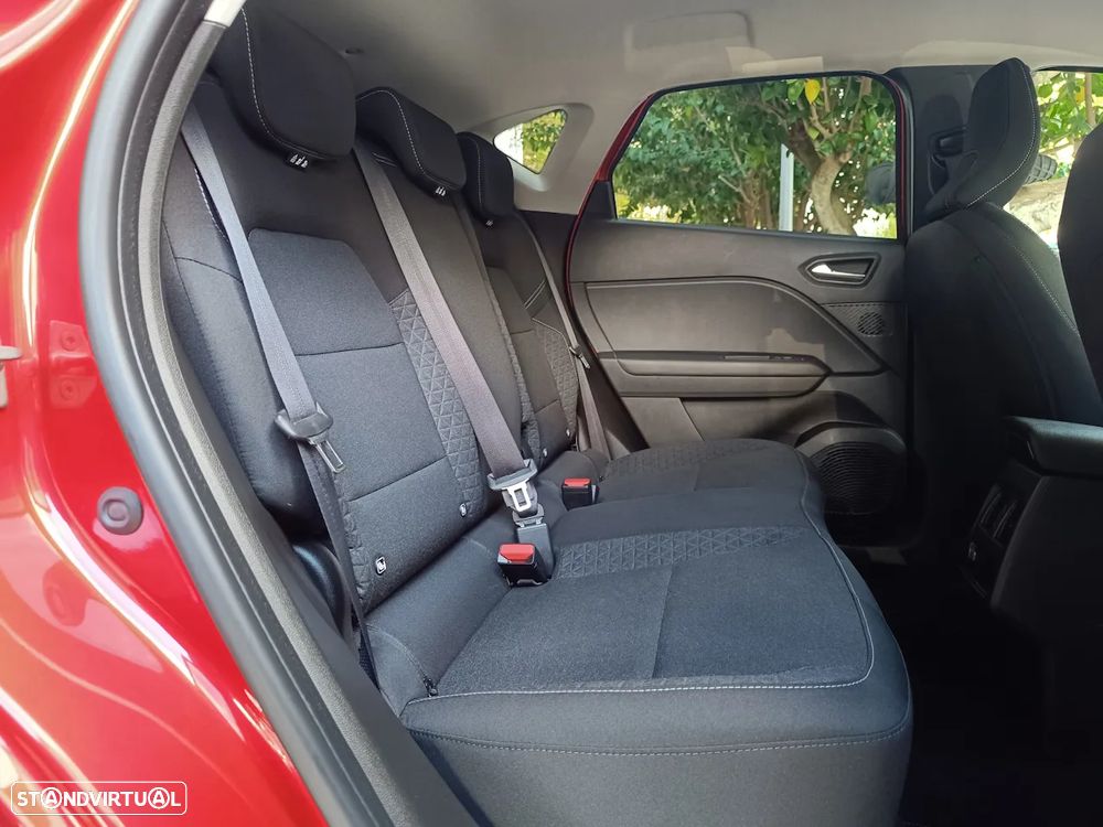 Renault Captur TCe 100 INTENS - 29