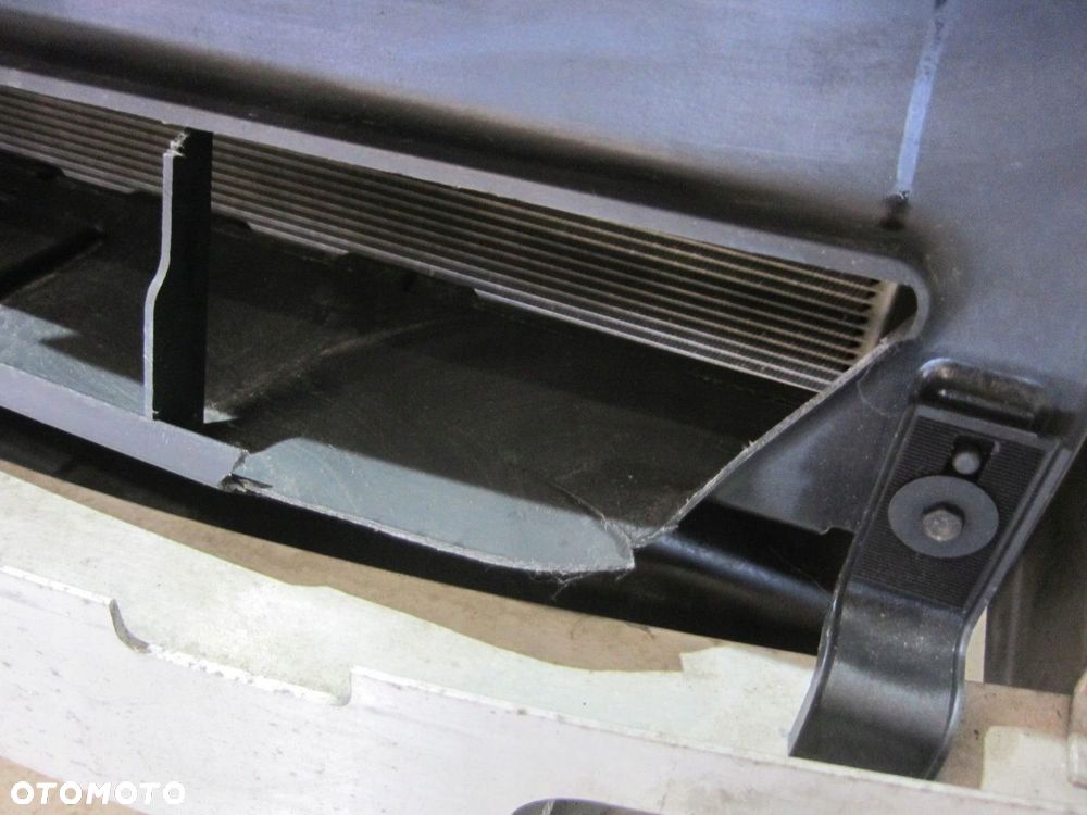 BMW X3 F25 N52 3.0 2.8 PAS PRZEDNI BELKA CHŁODNICA 7593842 7593850 7371989 - 7