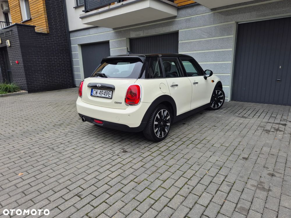 MINI Cooper Standard - 5