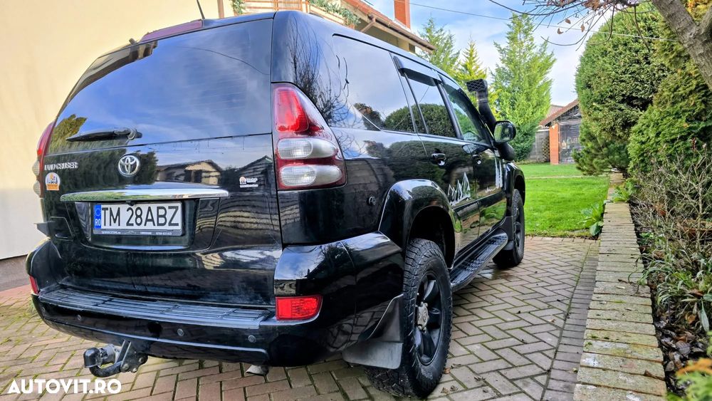 Toyota Land Cruiser - 5