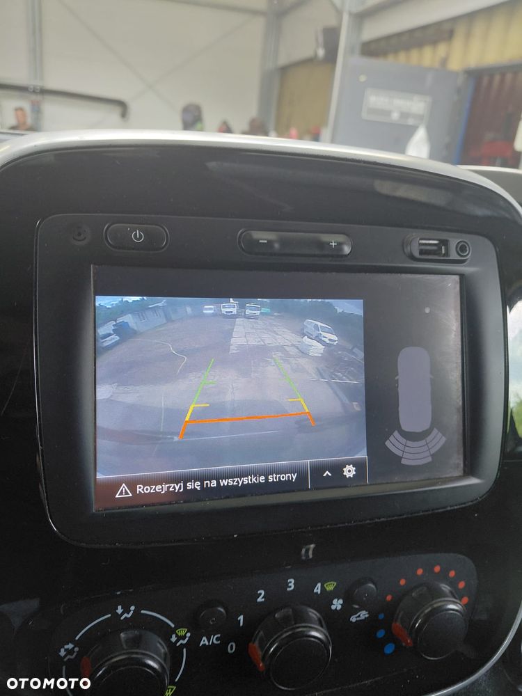 Renault TRAFIC - 7