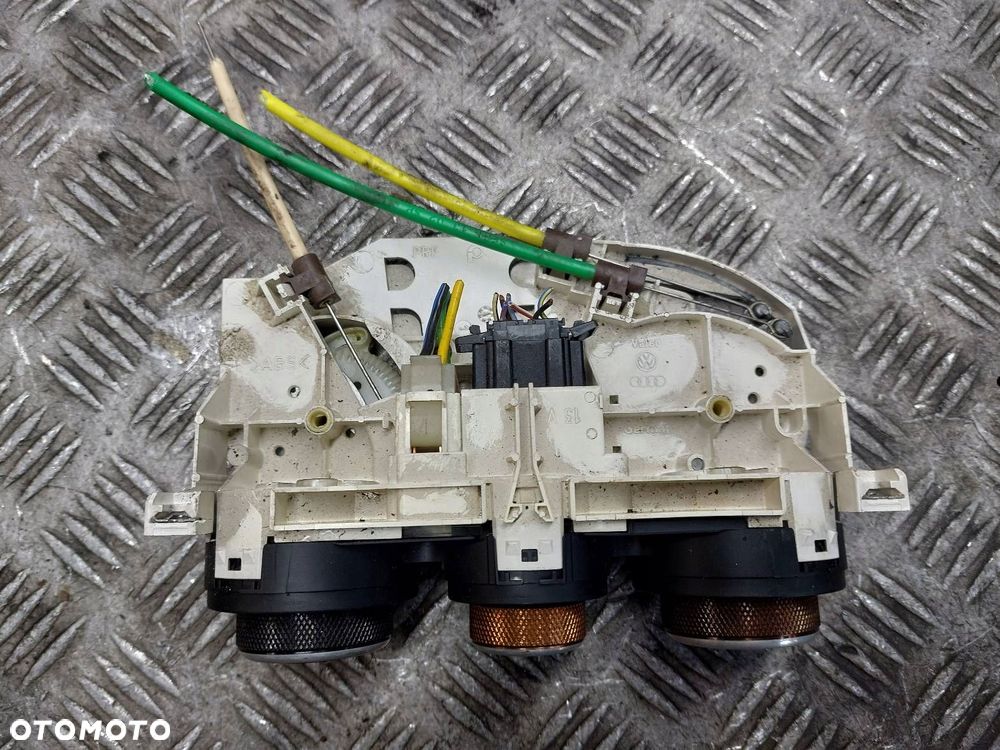 PANEL NAWIEWU SEAT LEON I TOLEDO II 1M0820045C - 2
