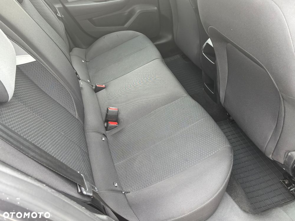 Opel Astra 1.2 T Business Elegance S&S - 14