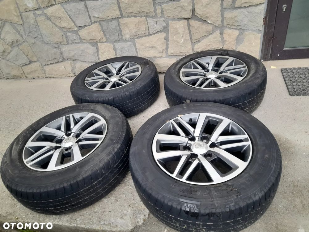Toyota Hilux Opony Felgi Komplet Bridgestone 4 x 265/60 R18 - 2