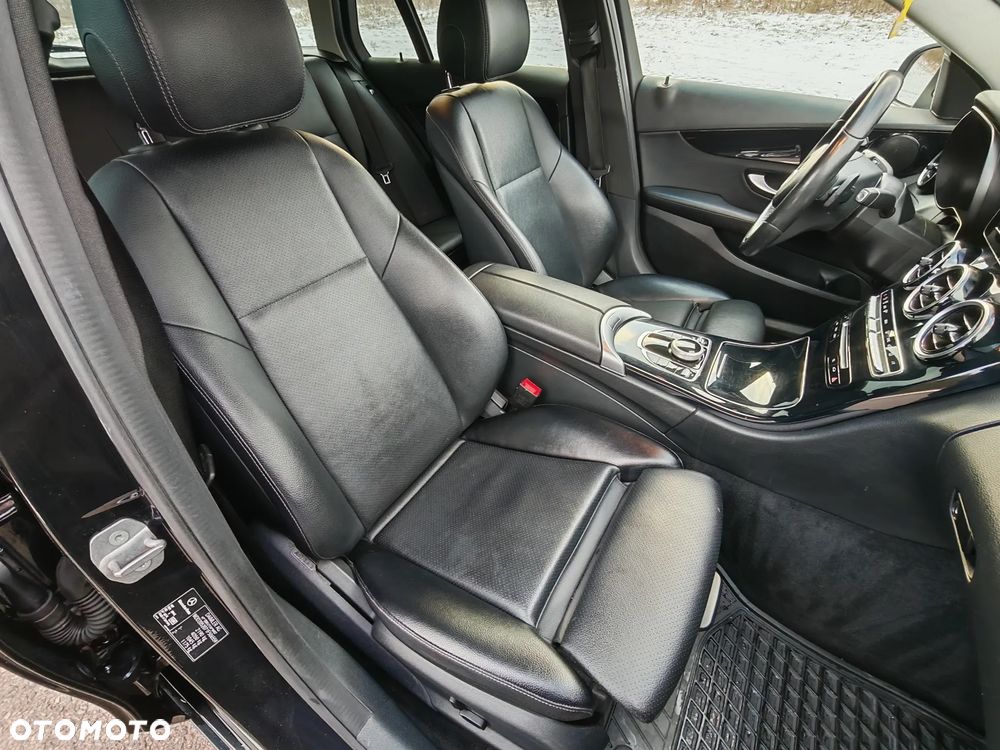 Mercedes-Benz Klasa C 200 d 7G-TRONIC - 35