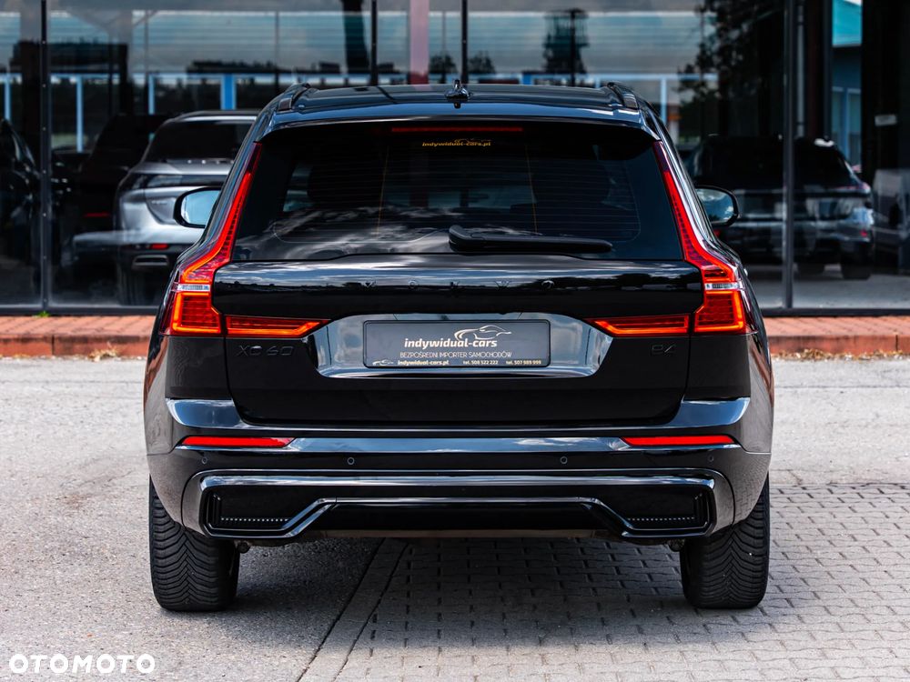 Volvo XC 60 B4 D Plus Dark - 19