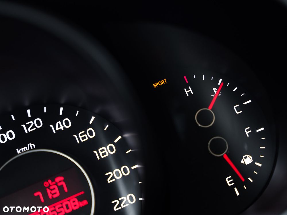 Kia Soul 1.6 CRDI Dream Team Edition - 33