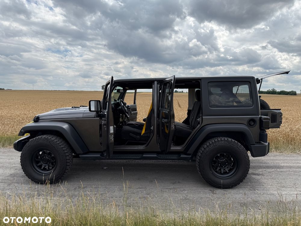 Jeep Wrangler - 3