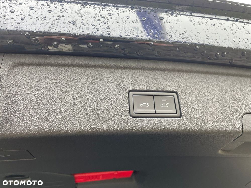 Volkswagen Touareg - 31