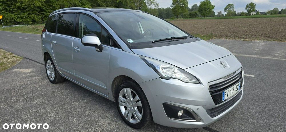 Peugeot 5008 - 1