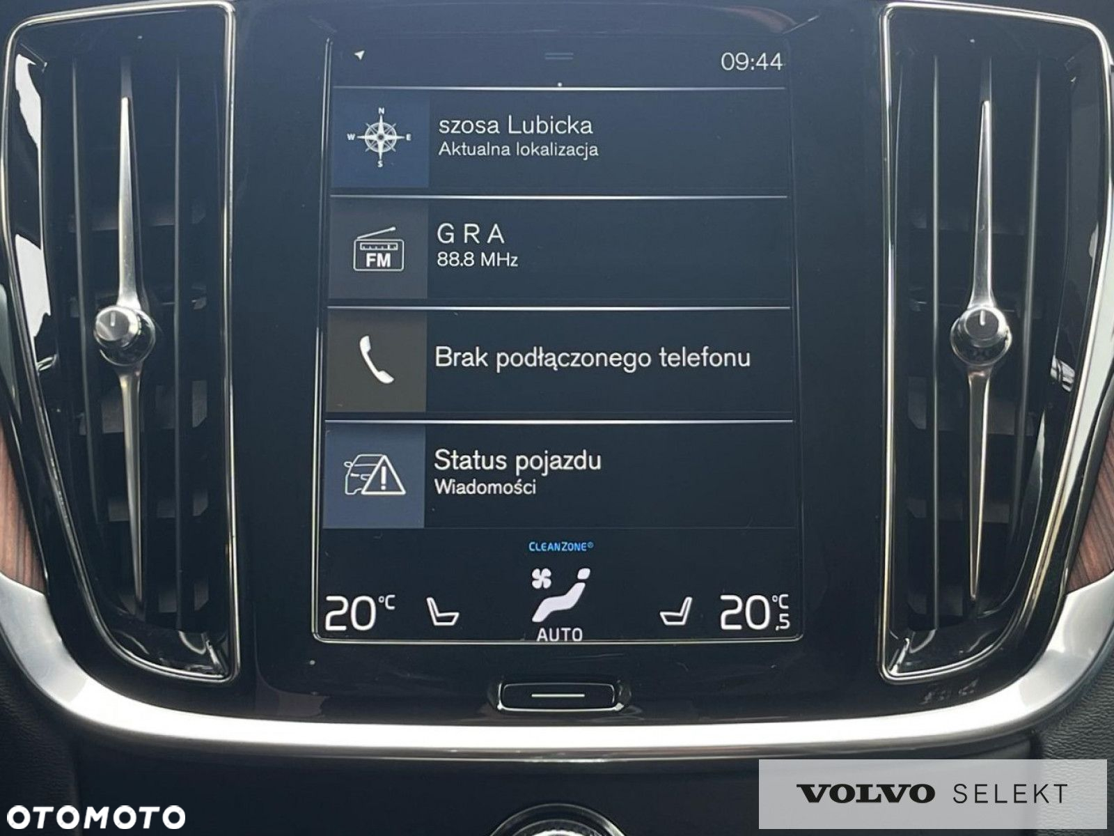 Volvo V60 Cross Country - 16