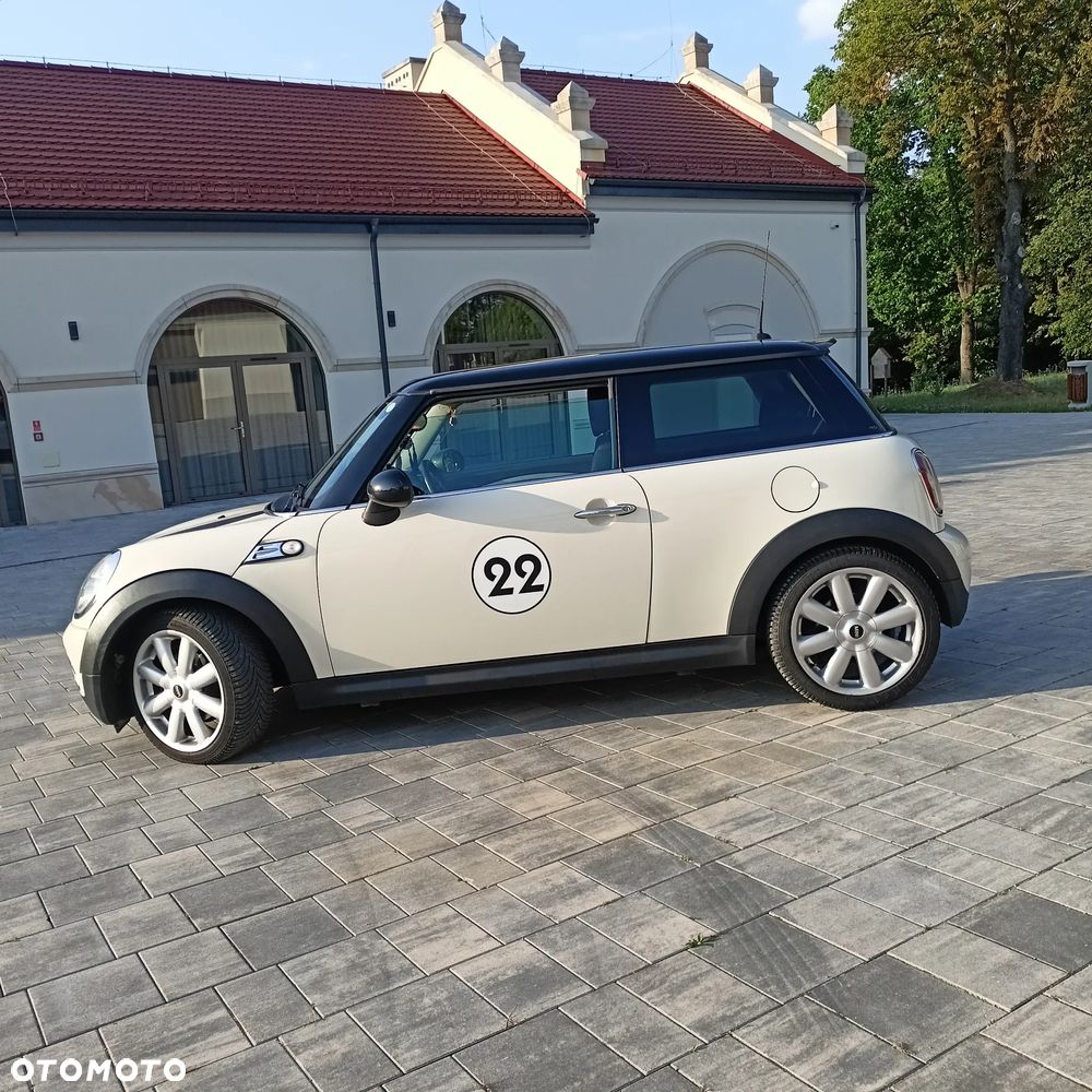 MINI Cooper Standard - 12