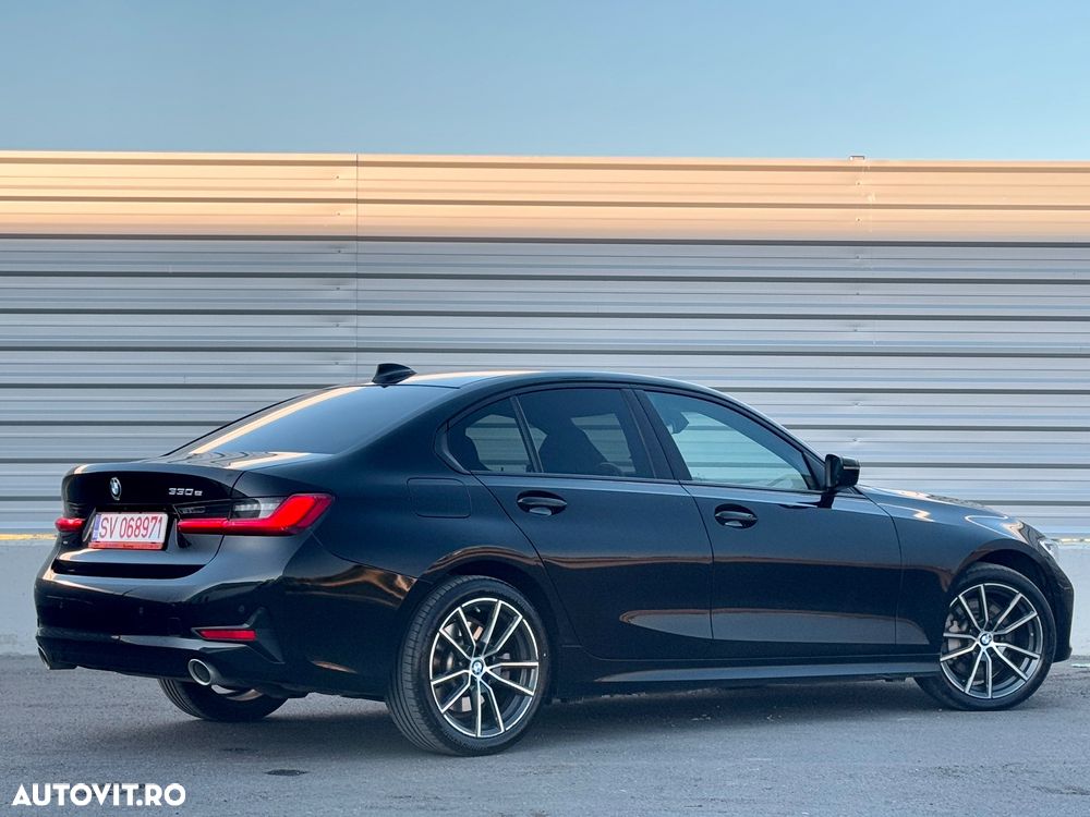 BMW Seria 3 330e AT PHEV - 25