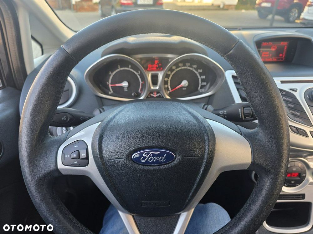 Ford Fiesta - 17