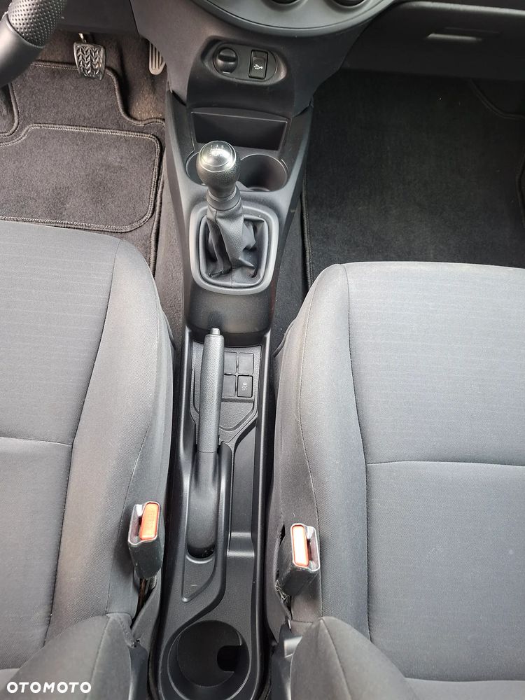 Toyota Yaris - 19