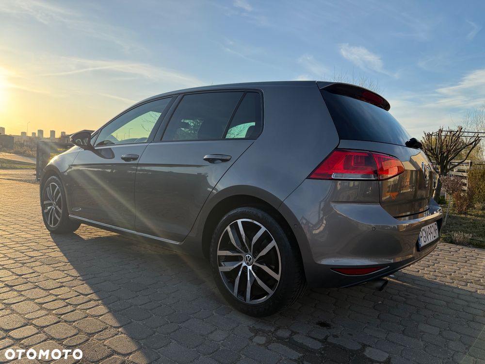 Volkswagen Golf 1.2 TSI DSG Comfortline - 5