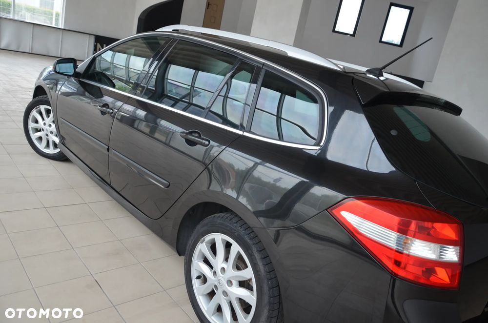Renault Laguna 2.0 DCi FAP Initiale - 15