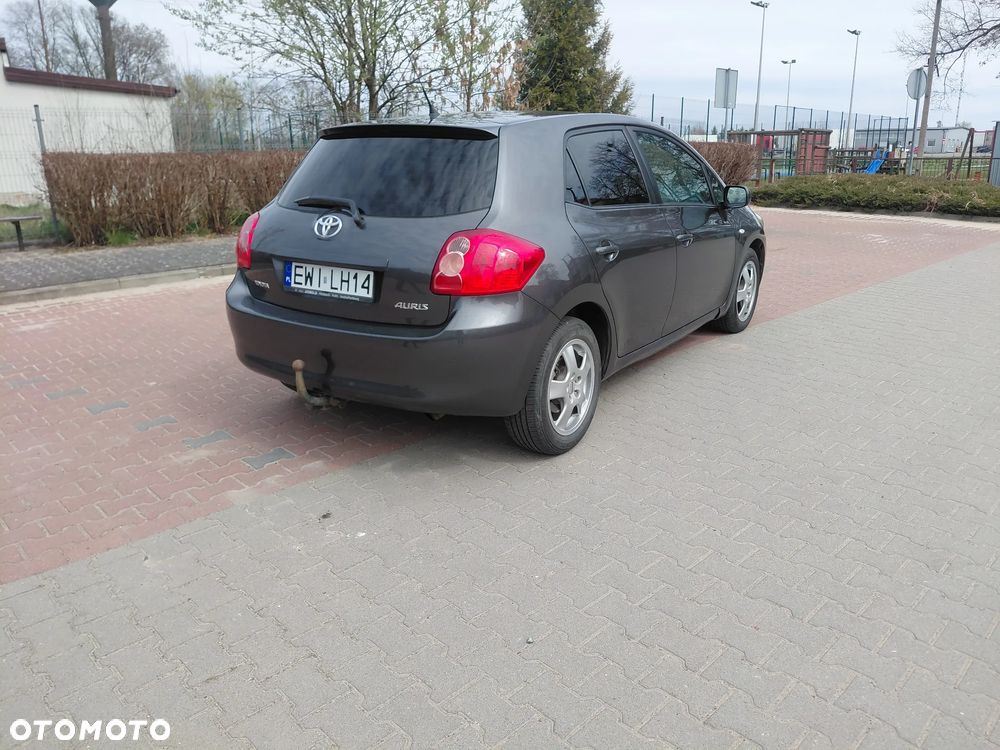 Toyota Auris 1.6 VVT-i Premium - 5