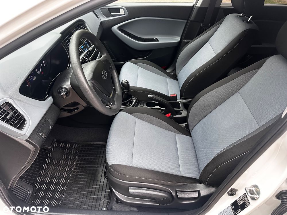 Hyundai i20 1.25 Comfort - 18