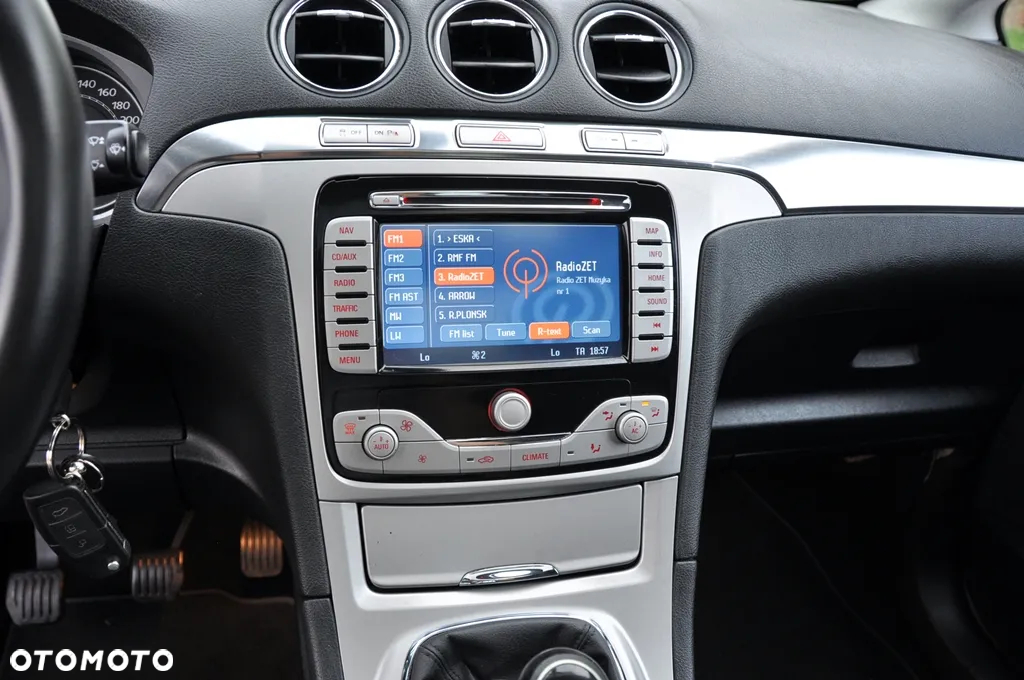 Ford S-Max 2.5 Titanium - 16