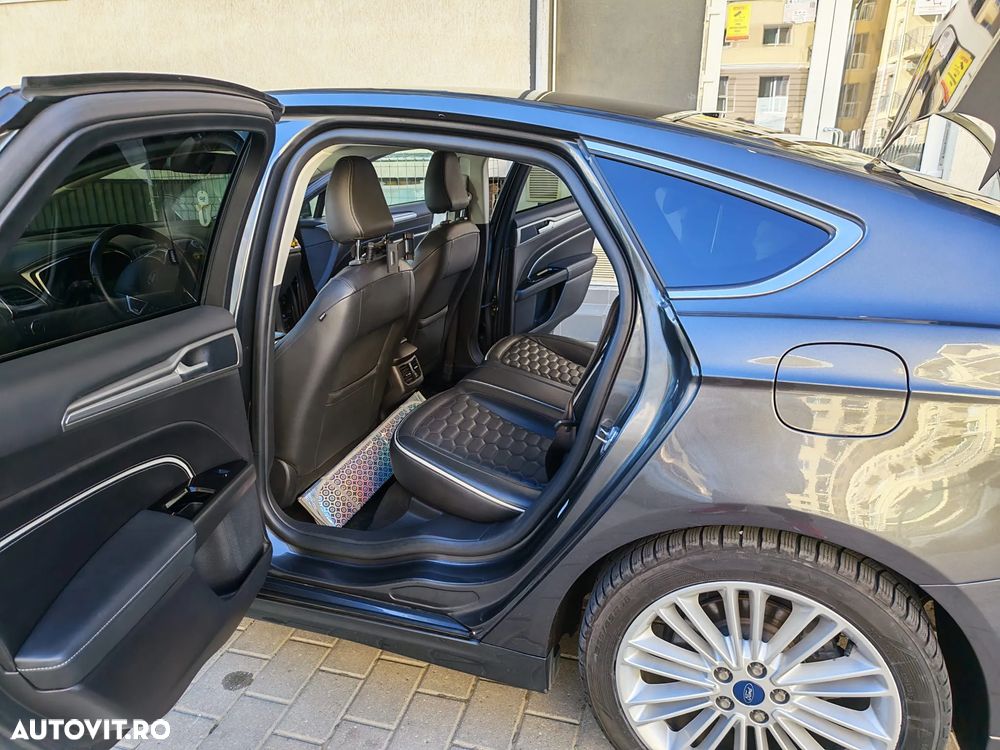 Ford Mondeo 2.0 HEV Vignale - 13