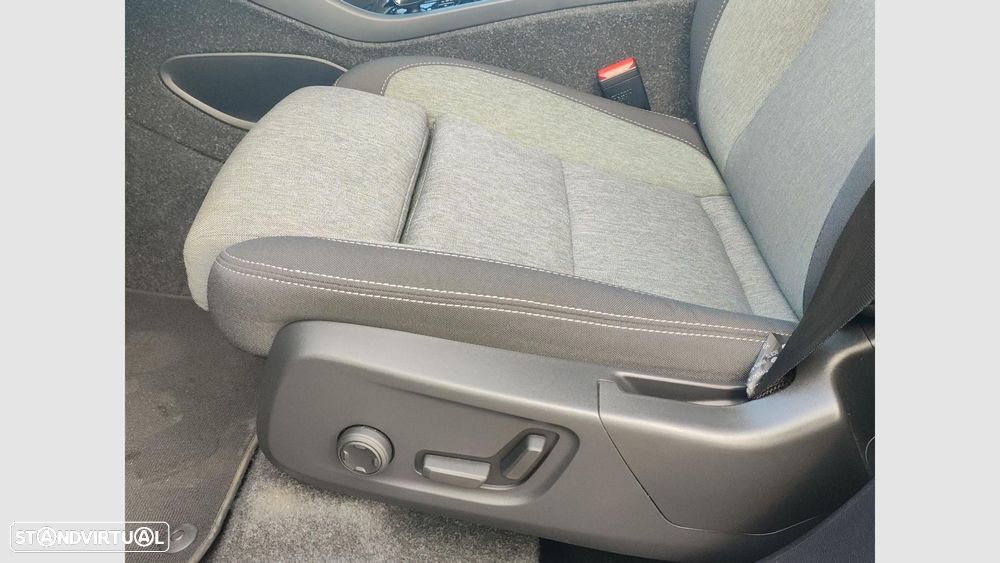 Volvo XC 40 2.0 B3 Black Edition - 12