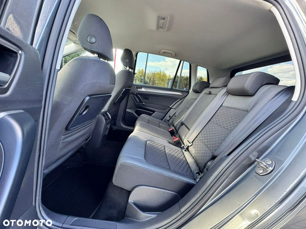 Volkswagen Golf Sportsvan - 24