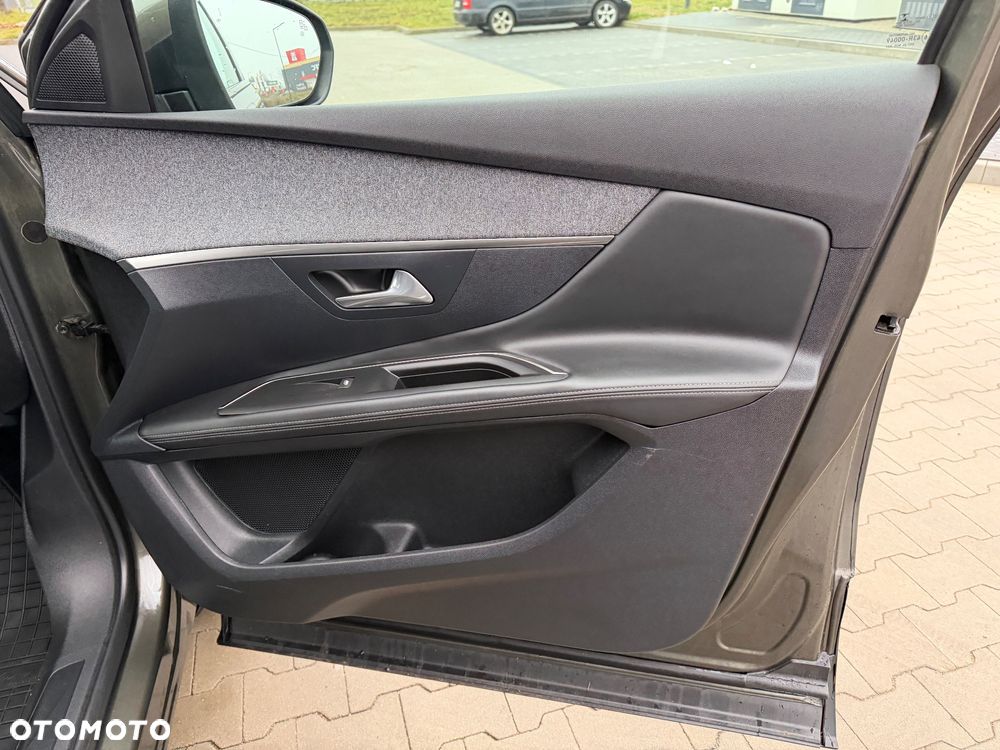 Peugeot 3008 PureTech 130 Stop & Start GPF Active Business-Paket - 33