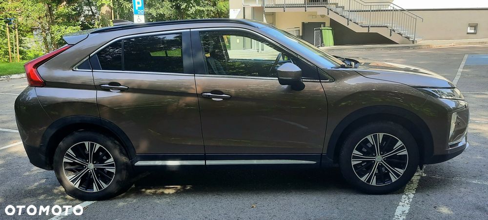 Mitsubishi Eclipse Cross 1.5 T GPF Intense Pro CVT 4WD - 4