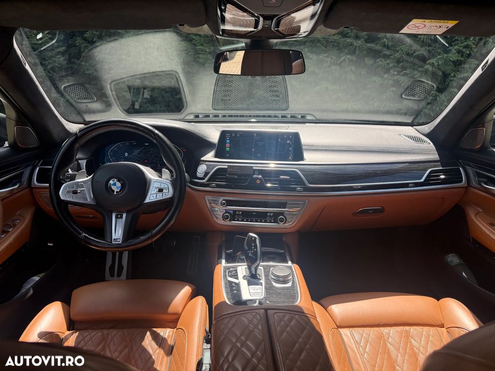 BMW Seria 7 740d xDrive MHEV - 12