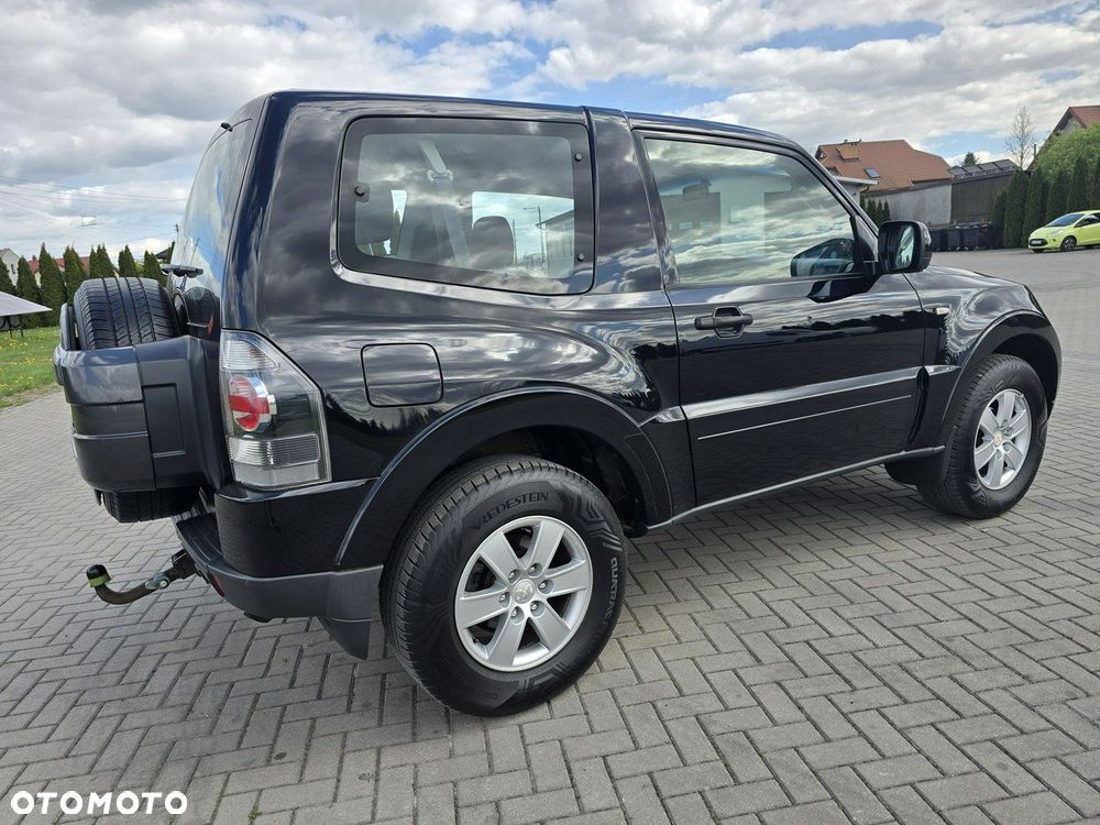 Mitsubishi Pajero - 8