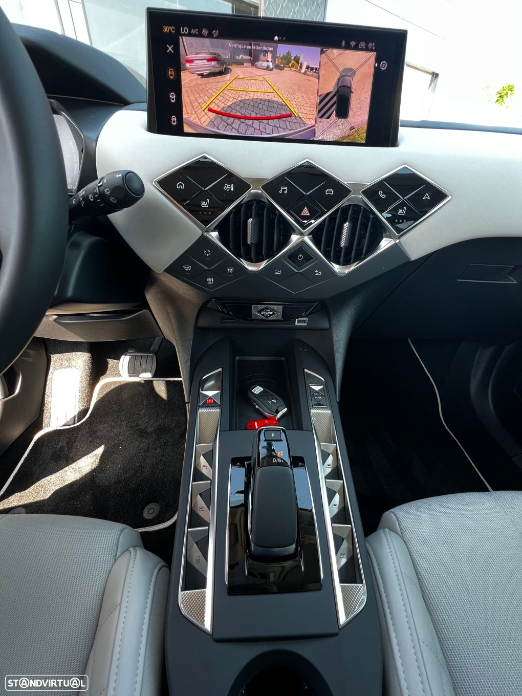 DS DS3 E-Tense Esprit de Voyage - 18