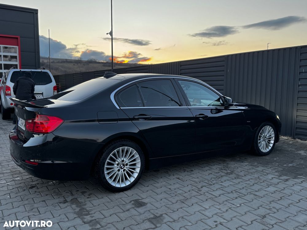 BMW Seria 3 320d Luxury Line - 5