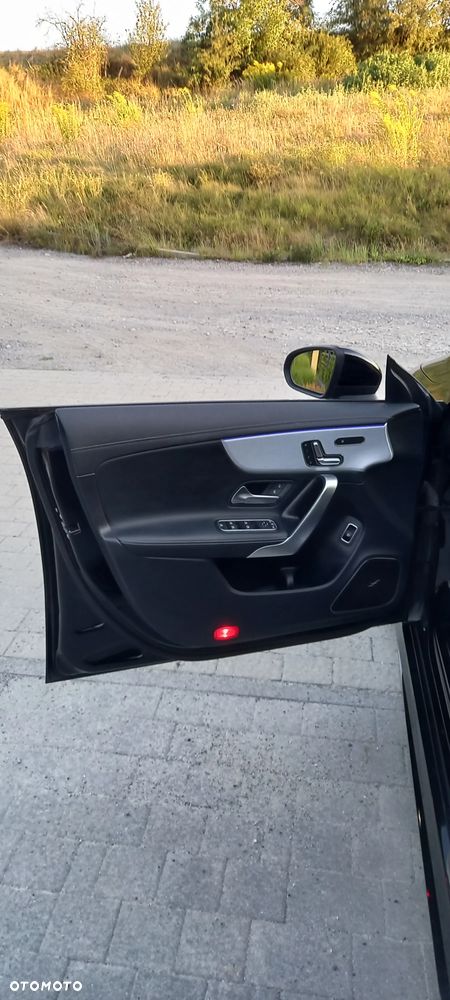 Mercedes-Benz CLA 200 AMG Line 7G-DCT - 23
