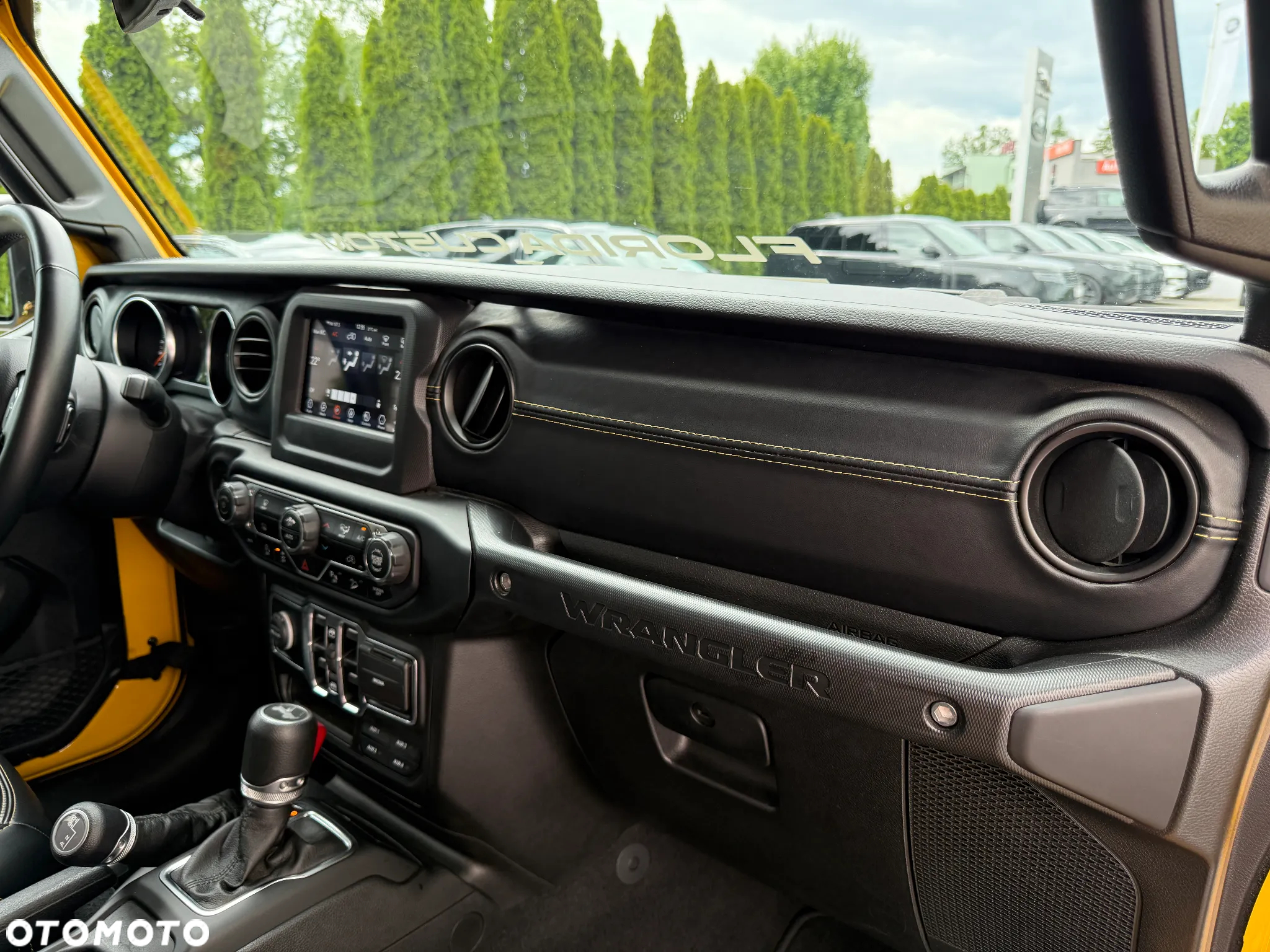 Jeep Wrangler - 24
