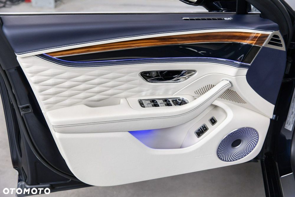 Bentley Flying Spur - 29