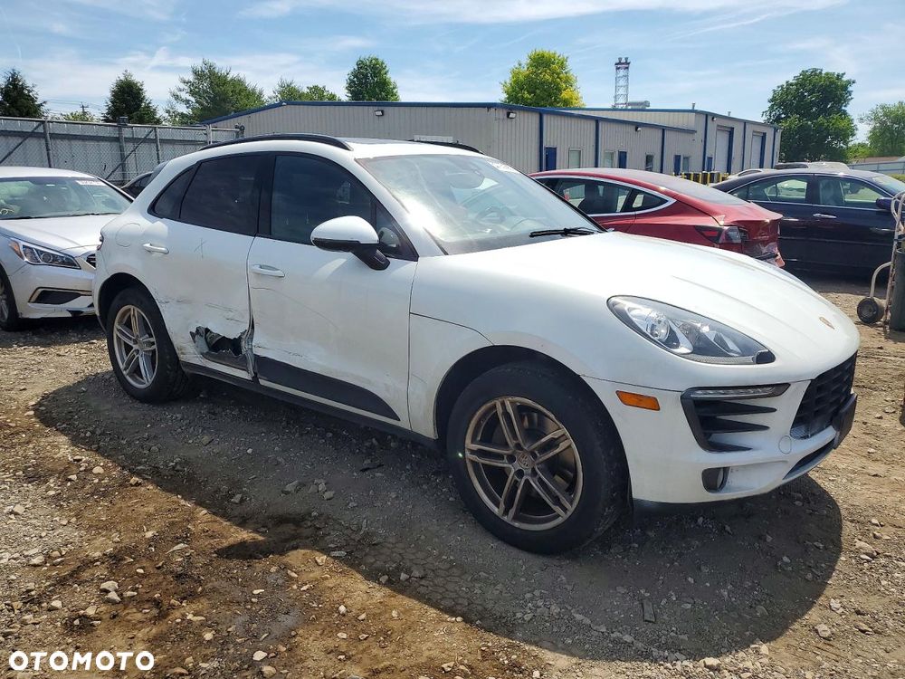 Porsche Macan - 4