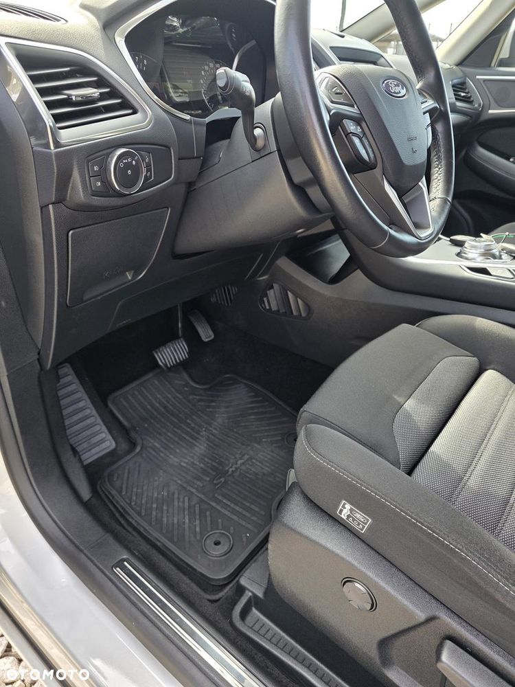 Ford S-Max 2.5 Duratec FHEV TITANIUM - 14
