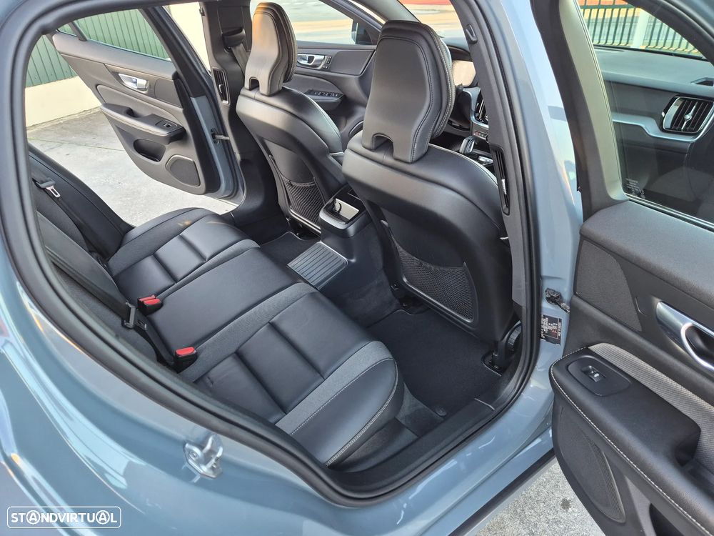 Volvo V60 2.0 T6 AWD TE R-Design - 39