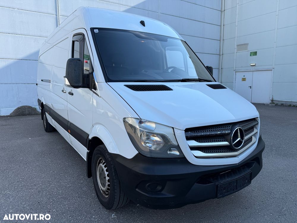 Mercedes-Benz Sprinter - 1